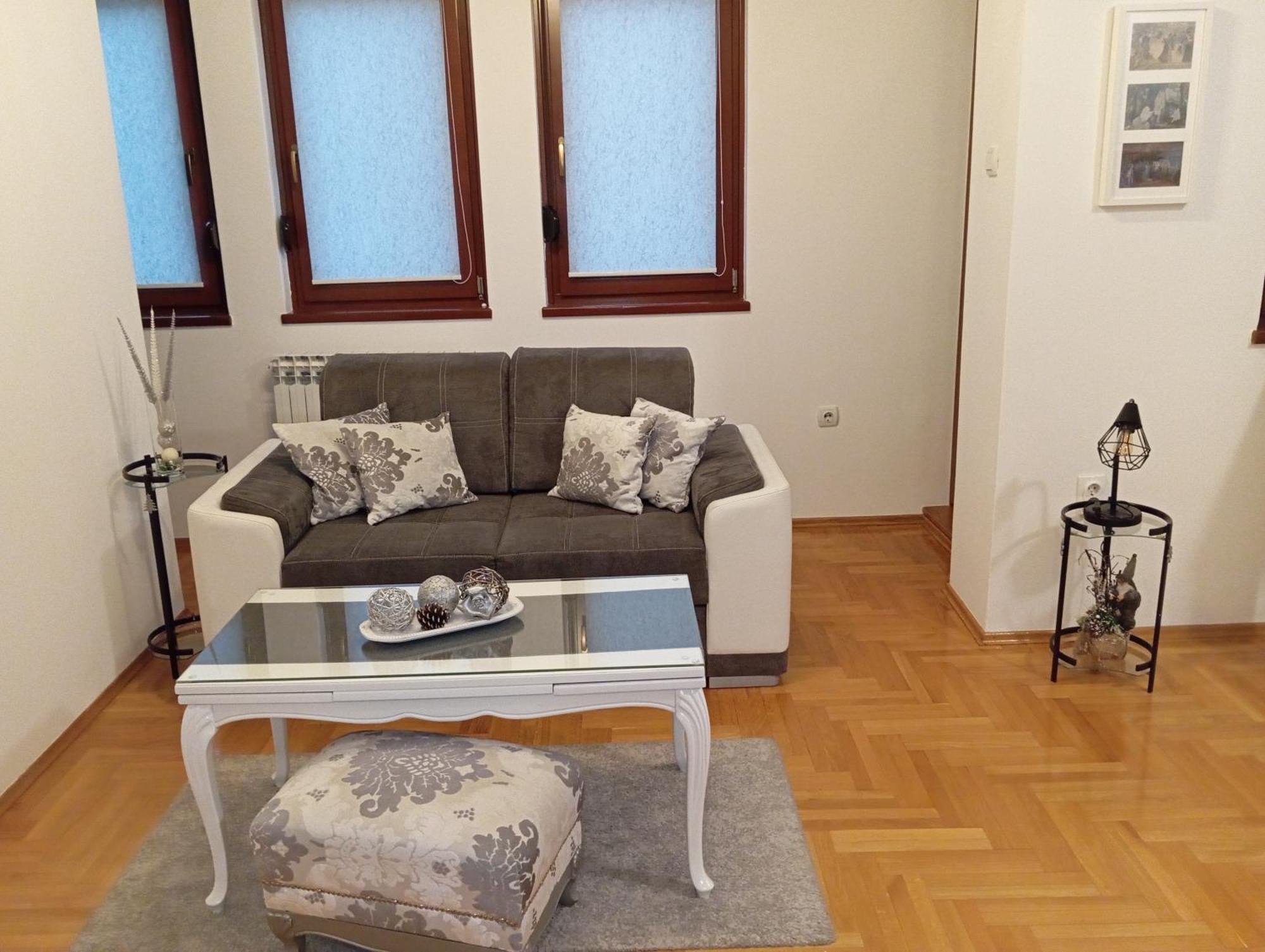 All White Banja Luka Luaran gambar
